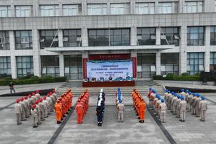 徐根宝：海港把外援找好&加上武磊张琳芃等国脚，能具备前三实力